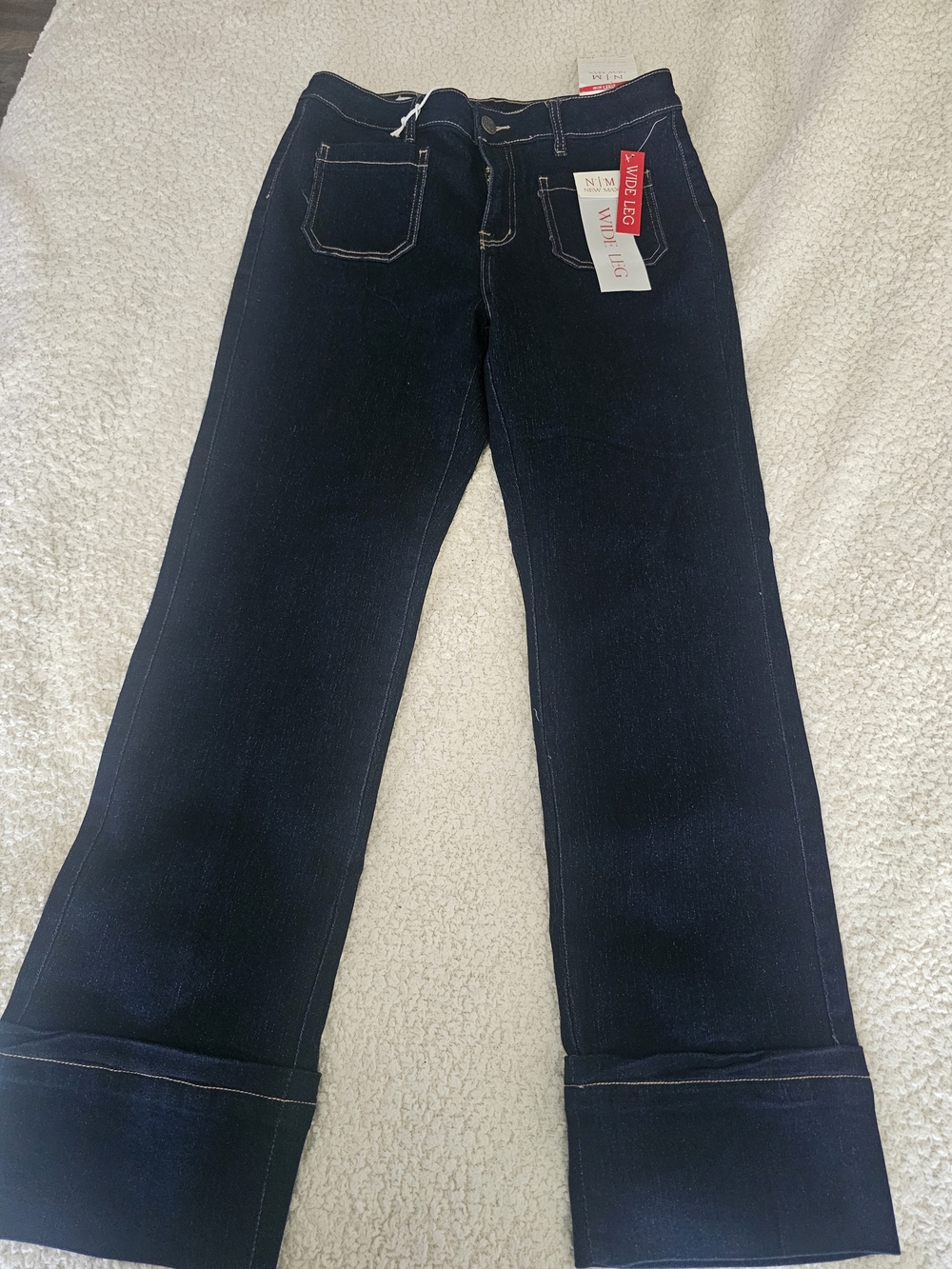 Straight Leg Women’s Jeans in Dark Blue - Unbranded